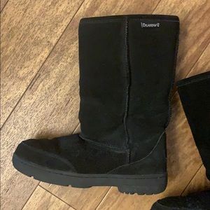 BearPaw size 7 black boots with inner fur